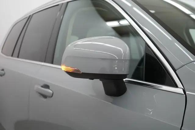 2025 Volvo XC90 B6 Ultra