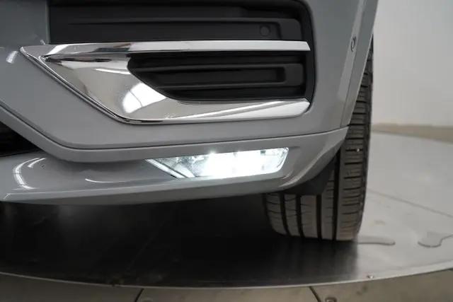 2025 Volvo XC90 B6 Ultra