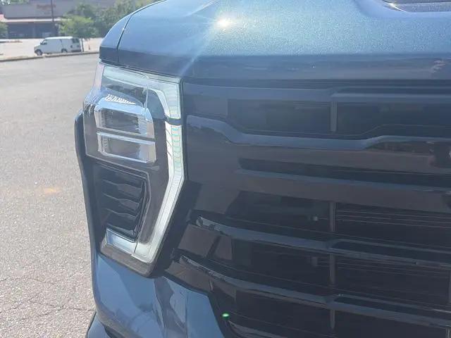 2026 Chevrolet Silverado 2500HD Crew Cab, Standard Bed, LT, 4WD
