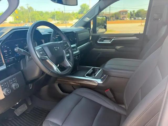 2026 Chevrolet Silverado 2500HD Crew Cab, Standard Bed, LT, 4WD