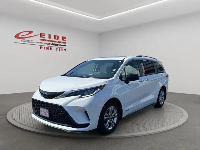 2021 Toyota Sienna XSE for sale in Pine City, MN