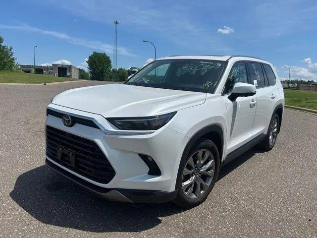 2024 Toyota Grand Highlander Limited for sale in Pine City, MN