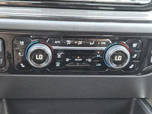 2024 Chevrolet Silverado 1500 4WD Crew Cab Short Bed ZR2