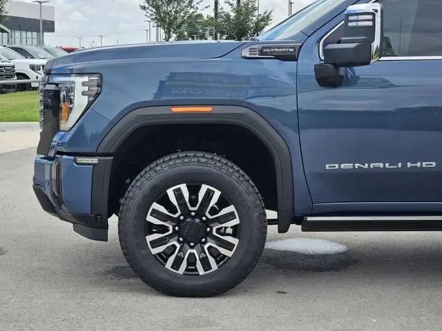 2026 GMC Sierra 2500HD Crew Cab, Standard Bed, Denali Ultimate, 4WD