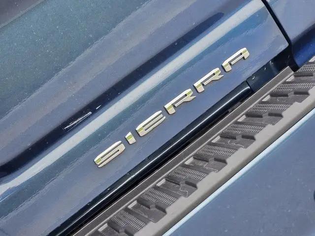 2026 GMC Sierra 2500HD Crew Cab, Standard Bed, Denali Ultimate, 4WD