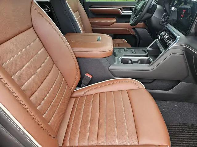 2026 GMC Sierra 2500HD Crew Cab, Standard Bed, Denali Ultimate, 4WD