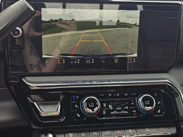 2026 GMC Sierra 2500HD Crew Cab, Standard Bed, Denali Ultimate, 4WD