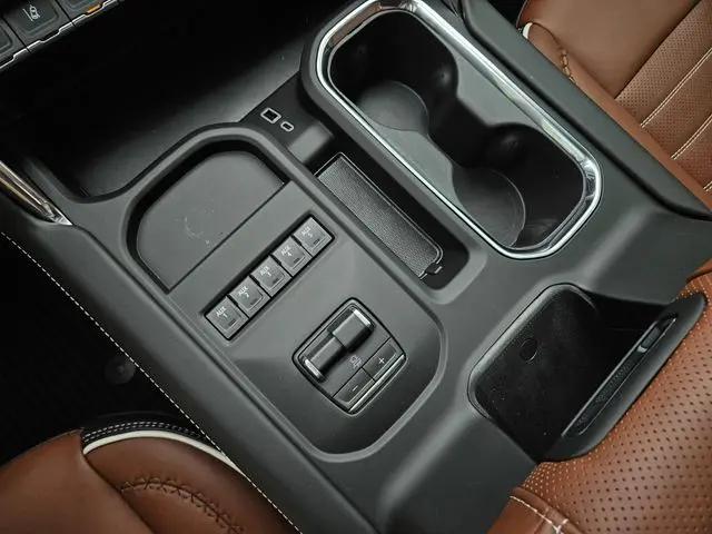 2026 GMC Sierra 2500HD Crew Cab, Standard Bed, Denali Ultimate, 4WD