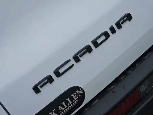 2026 GMC Acadia Elevation FWD