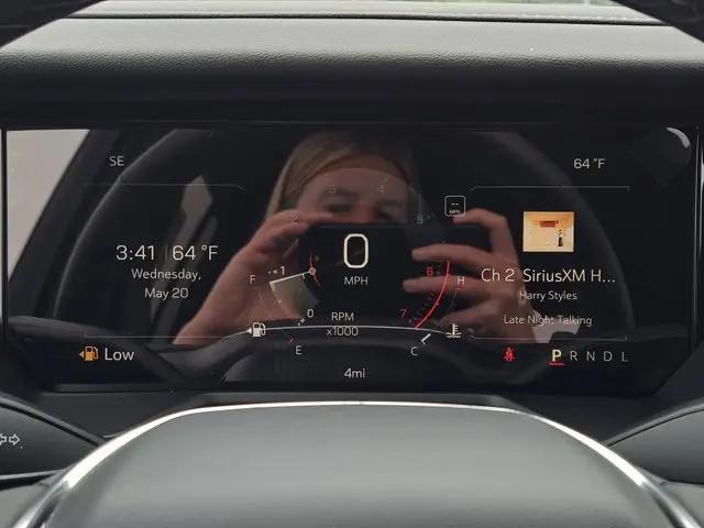 2026 GMC Acadia Elevation FWD