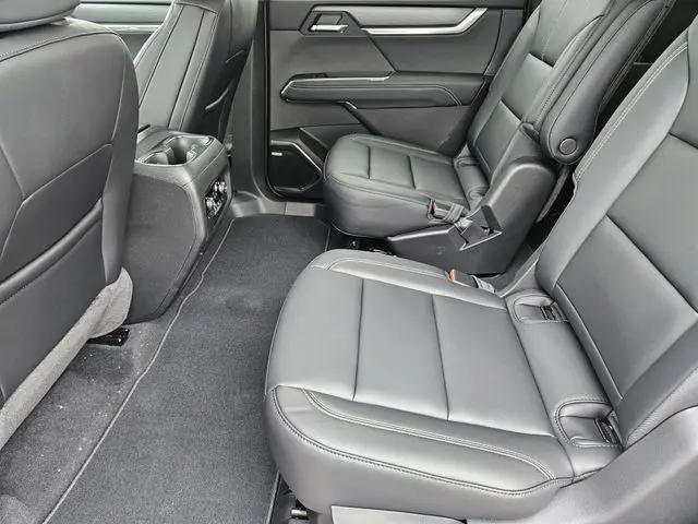 2026 GMC Acadia Elevation FWD