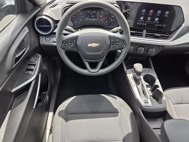 2026 Chevrolet Trax FWD LS
