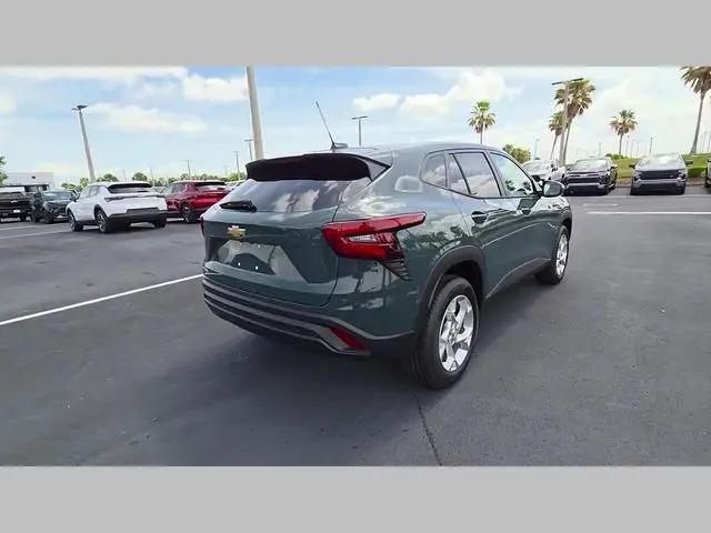 2026 Chevrolet Trax FWD LS
