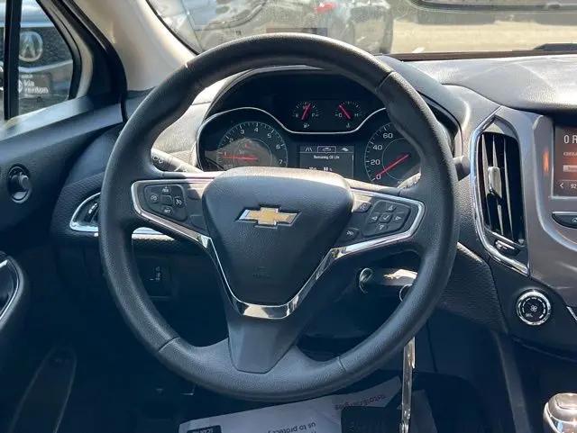 2017 Chevrolet Cruze LT Auto