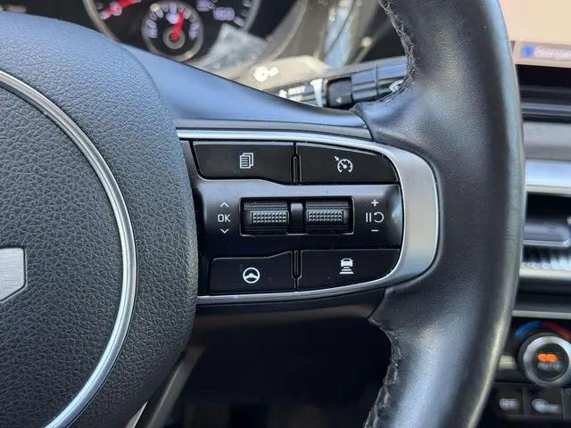 2022 Kia K5 EX