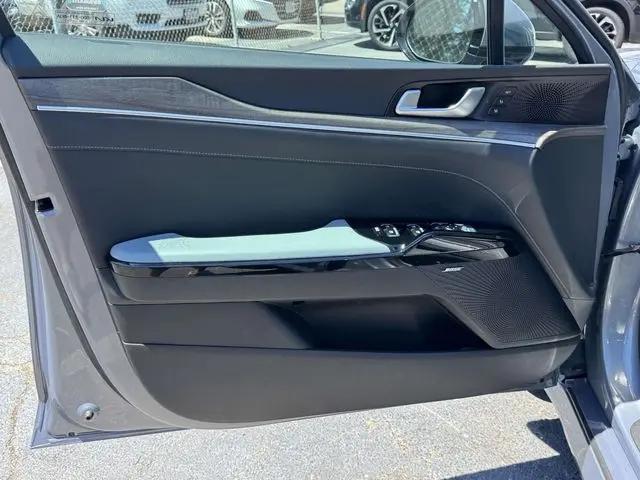 2022 Kia K5 EX