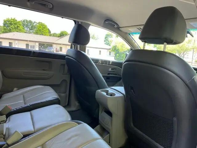 2017 Kia Sedona LX
