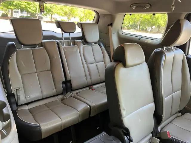 2017 Kia Sedona LX