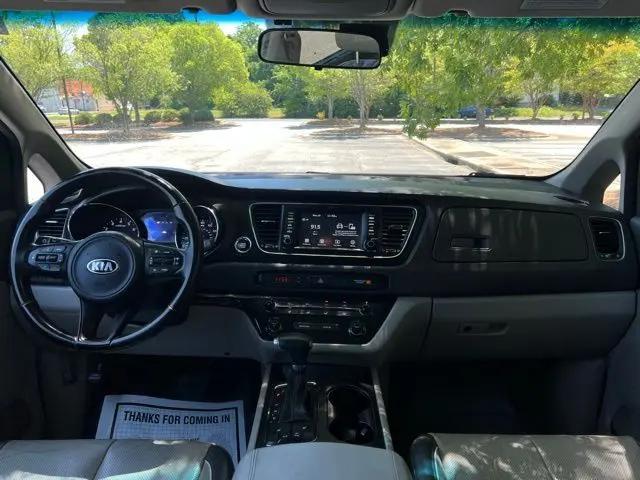 2017 Kia Sedona LX