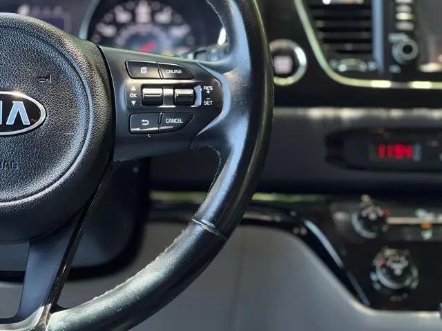 2017 Kia Sedona LX