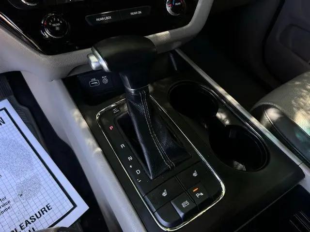 2017 Kia Sedona LX
