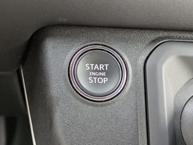 2025 Land Rover Defender 110 P300