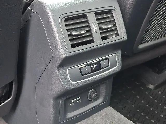 2025 Audi SQ5 Premium Plus TFSI quattro Tiptronic