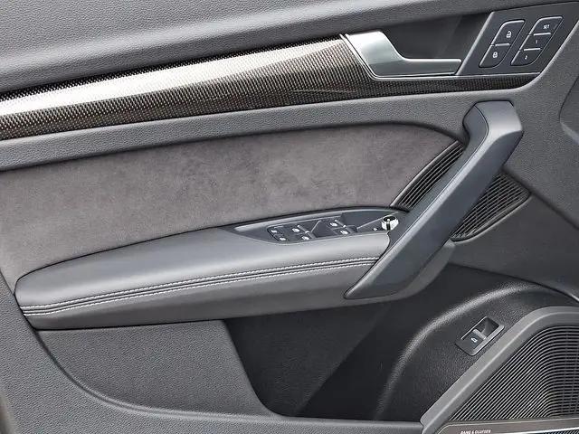 2025 Audi SQ5 Premium Plus TFSI quattro Tiptronic