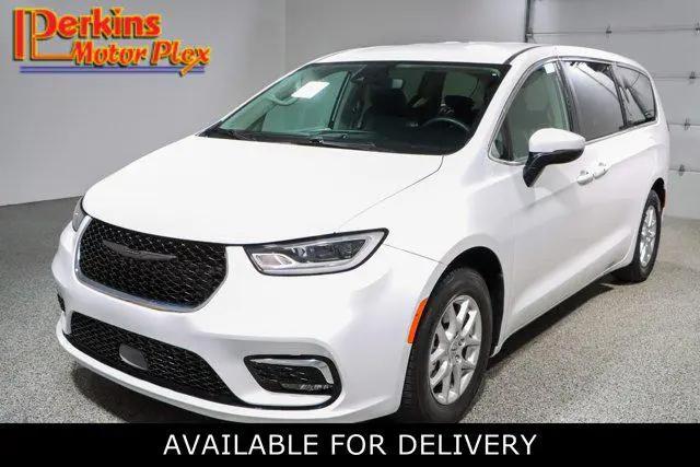 2023 Chrysler Pacifica Touring L for sale in Paducah, KY