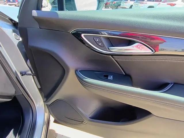 2023 Buick Envision Essence AWD