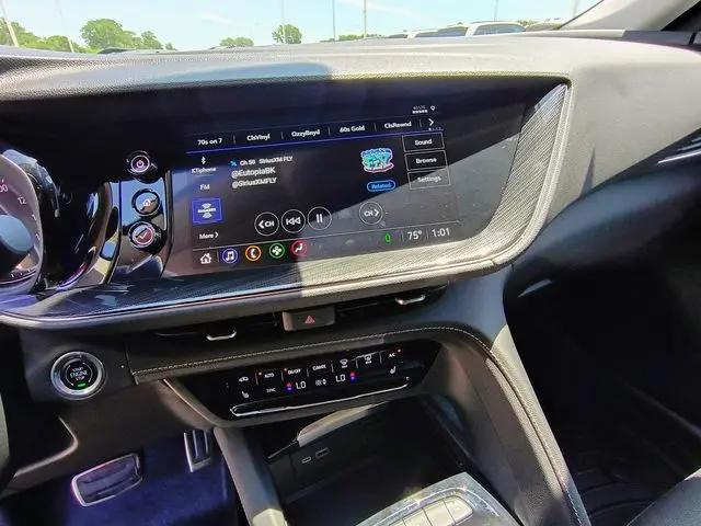 2023 Buick Envision Essence AWD