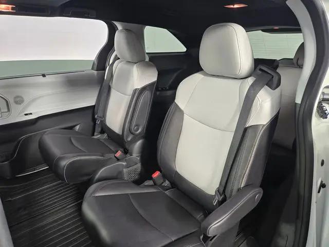 2025 Toyota Sienna XSE