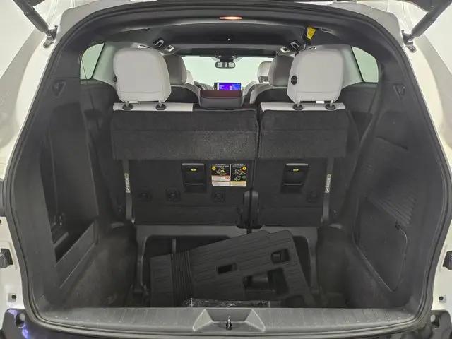 2025 Toyota Sienna XSE