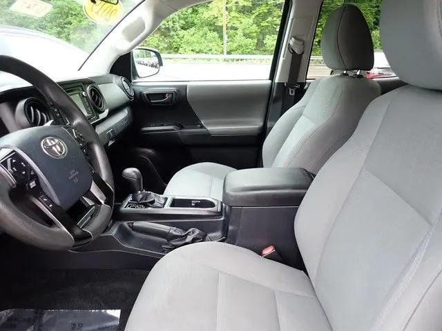 2019 Toyota Tacoma SR V6