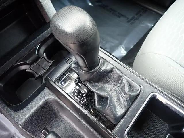 2019 Toyota Tacoma SR V6