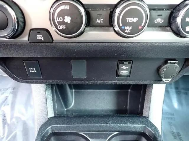 2019 Toyota Tacoma SR V6