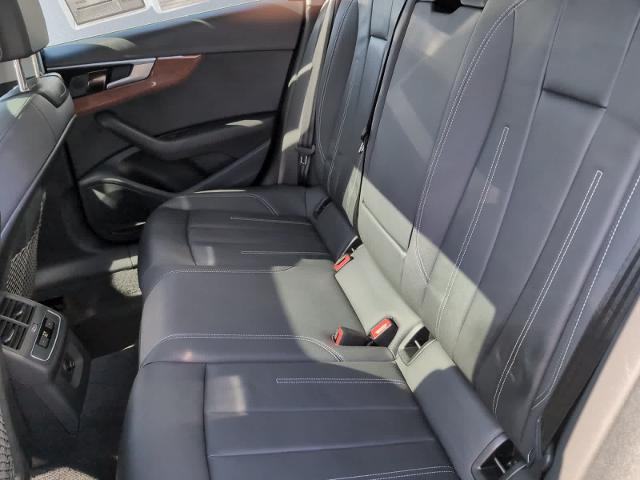 2022 Audi A4 Premium 40 TFSI quattro S tronic