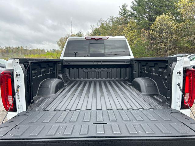 2022 GMC Sierra 2500HD 4WD Crew Cab Standard Bed Denali