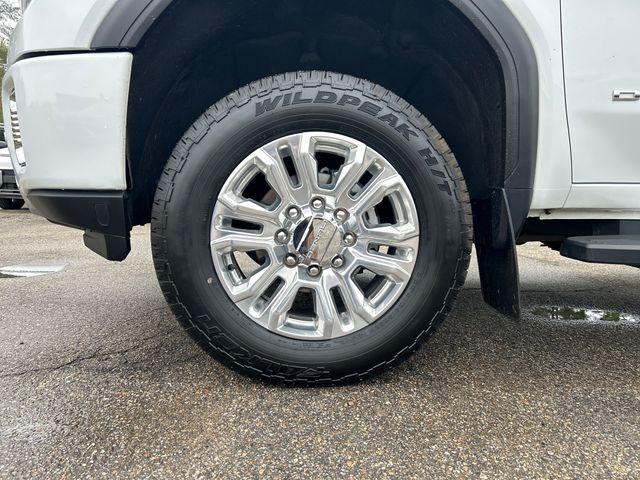 2022 GMC Sierra 2500HD 4WD Crew Cab Standard Bed Denali