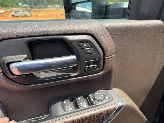 2023 GMC Sierra 2500HD 4WD Crew Cab Standard Bed Denali
