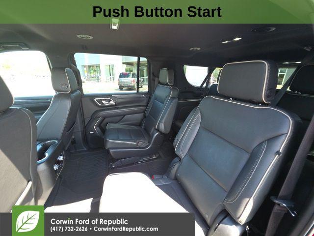 2023 GMC Yukon XL 4WD SLT
