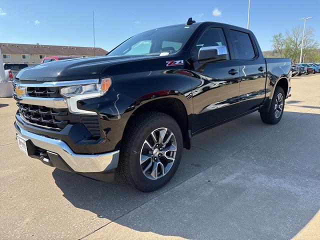 2025 Chevrolet Silverado 1500 4WD Crew Cab Standard Bed LT