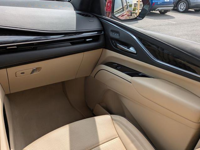 2023 Cadillac Escalade 4WD Premium Luxury