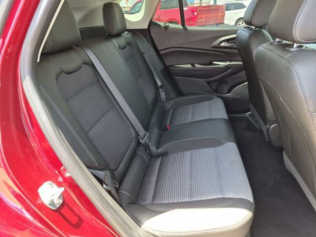 2025 Chevrolet Trax FWD LT