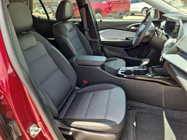 2025 Chevrolet Trax FWD LT