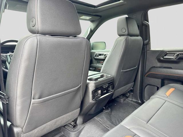 2023 GMC Sierra 1500 4WD Crew Cab Short Box AT4