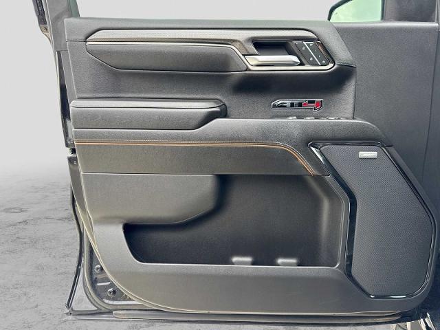 2023 GMC Sierra 1500 4WD Crew Cab Short Box AT4