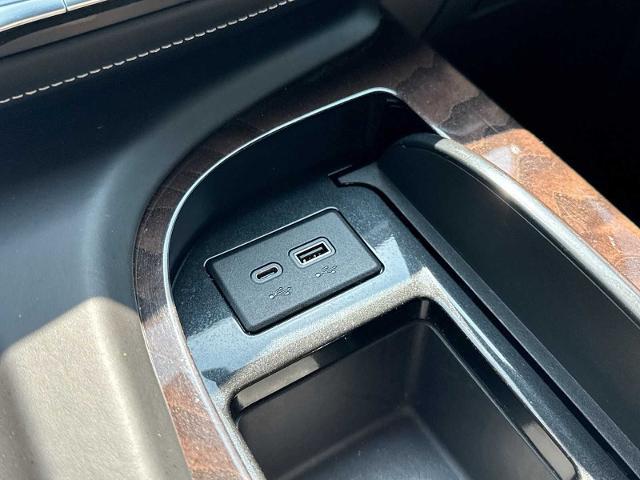 2023 Cadillac Escalade 4WD Sport Platinum