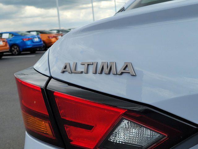 2023 Nissan Altima SR FWD