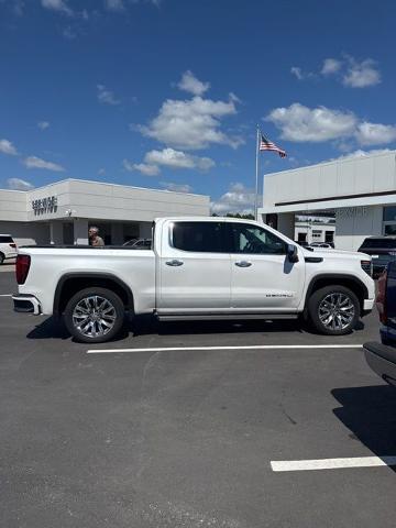 2025 GMC Sierra 1500 4WD Crew Cab Short Box Denali